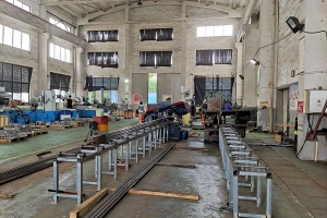 南通折彎機(jī)夾模板安全使用規(guī)則